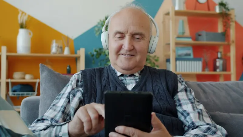 Why Seniors Are the Next Pioneers of Personal Digital Storytelling