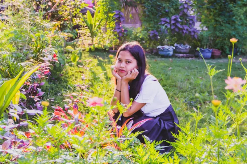 Decoding the Silent Language of Your Garden: A Gardener’s Guide to Plant Communication