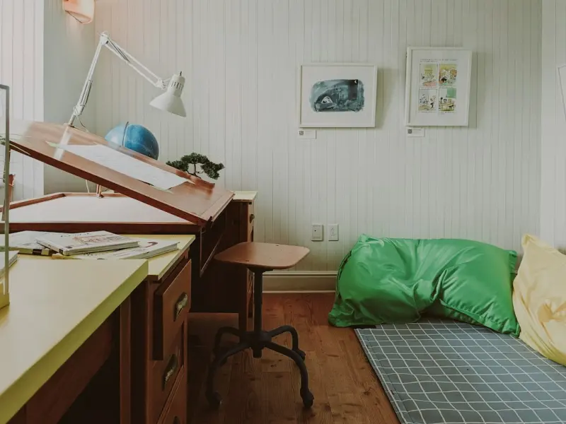 Designing Adaptive Home Sanctuaries with Biophilic Smart Lighting