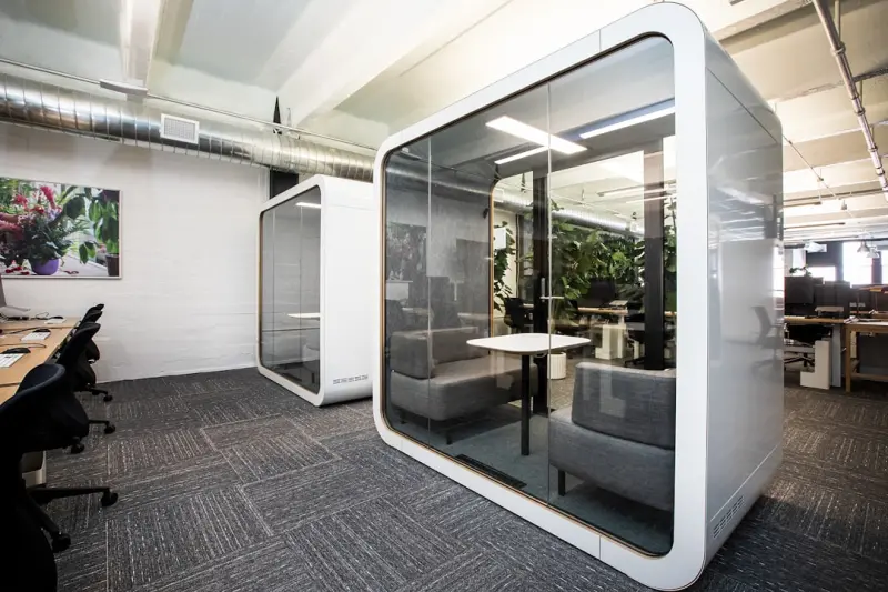 Wandering Workspaces: Curating Your Mobile Office for Creative Freedom