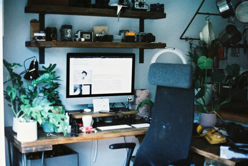 Designing Home Offices That Boost Focus and Calm