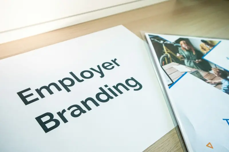 The Untapped Power of Employee Advocacy in B2B SaaS Marketing