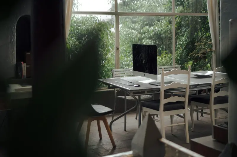 Designing an Adaptive Home Office That Grows With You