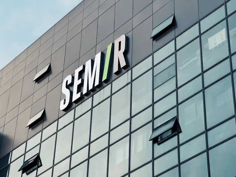 Scam Resilience: Building a Human Firewall in the Age of AI - Web Domain Authority