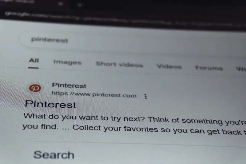 Zero‑Click Search: Turning SERP Answers into SaaS Leads