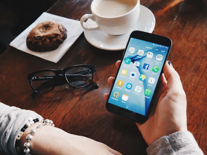 Smartphone Trends That Empower a Sustainable Lifestyle