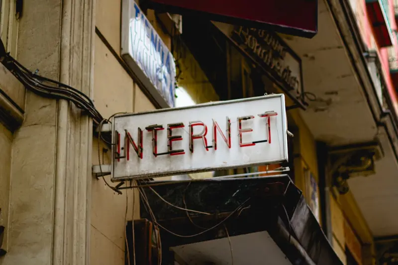 Reimagining the Internet: From Passive Browsing to a Personal Knowledge Ecosystem