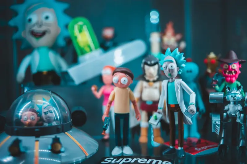 Physical Toys: The Unexpected Catalyst for Team Creativity