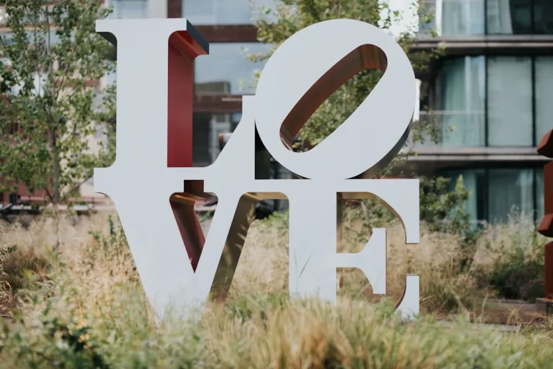 Celebrating Love Sustainably: A Modern Guide to Eco‑Friendly Weddings & Anniversaries