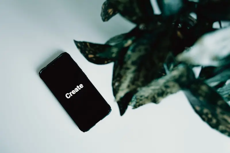 Curate Your Smartphone Home Screen for Modern Self‑Care
