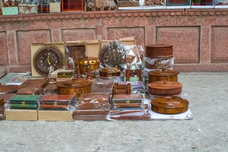 Reviving Handcrafted Toolkits: How Analog Gear Boosts Modern Productivity