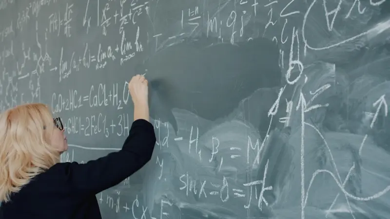 When Classrooms Go Holographic: Rethinking Learning with AR and AI