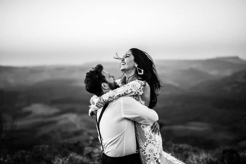 Mini‑Moments: Redefining Weddings and Anniversaries for the Modern Couple