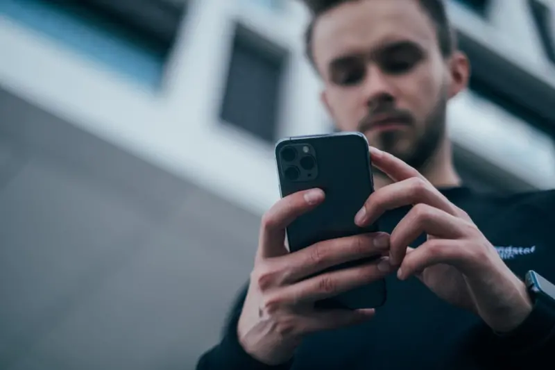 When Your Phone Starts Anticipating You: The New Age of AI‑Driven Mobile Companions