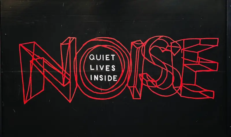 When the Internet Becomes Your Business Ally: From Noise to Nudge
