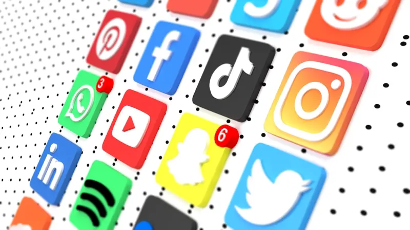 The Rise of Conversational Commerce on Social Platforms: Turning Chats into Closed Deals
