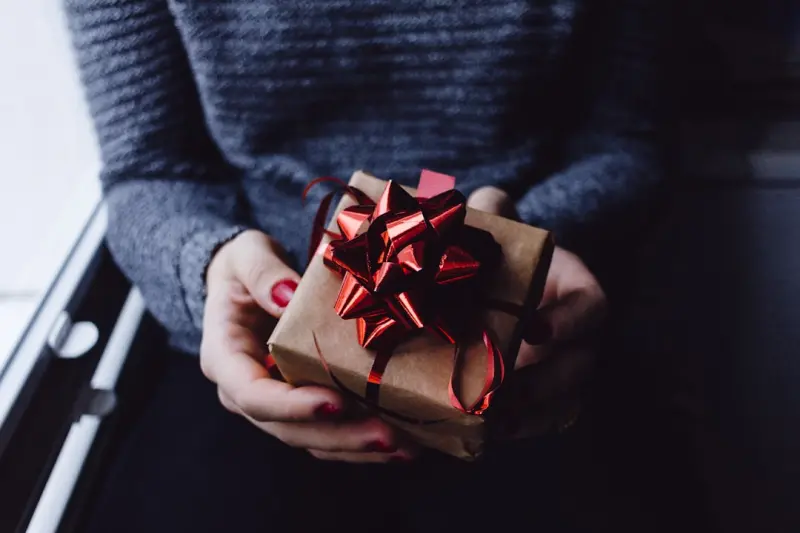 The Gift Playbook: Personalization, Experience, and Purpose for Modern Teams